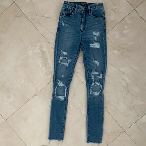 Abercrombie & Fitch Denim - Abercrombie & Fitch - high-rise super skinny - size 24 / 00R
